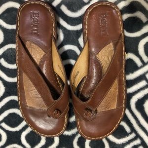 Born leather flip flops